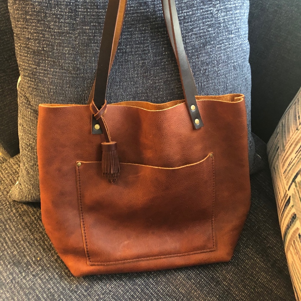 Portland Leather Medium Tote